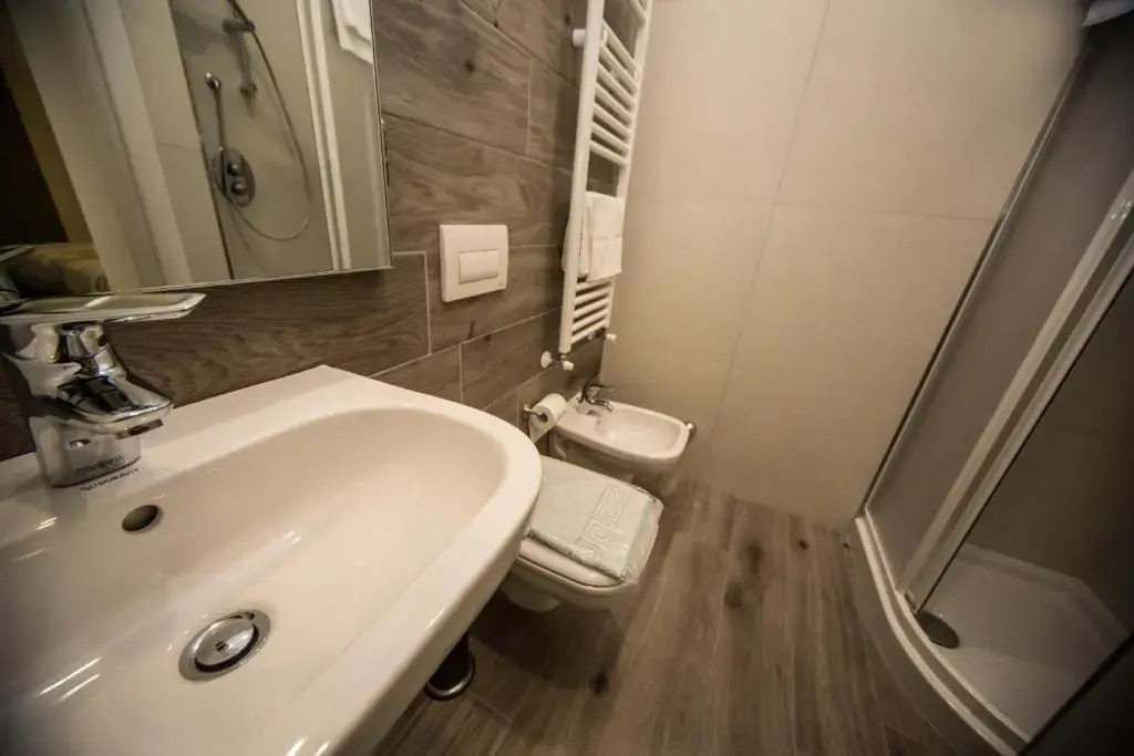 B&B Corte sul Naviglio CIN I T 0 1 5 0 7 0 C 1 3 X U I L Q C V