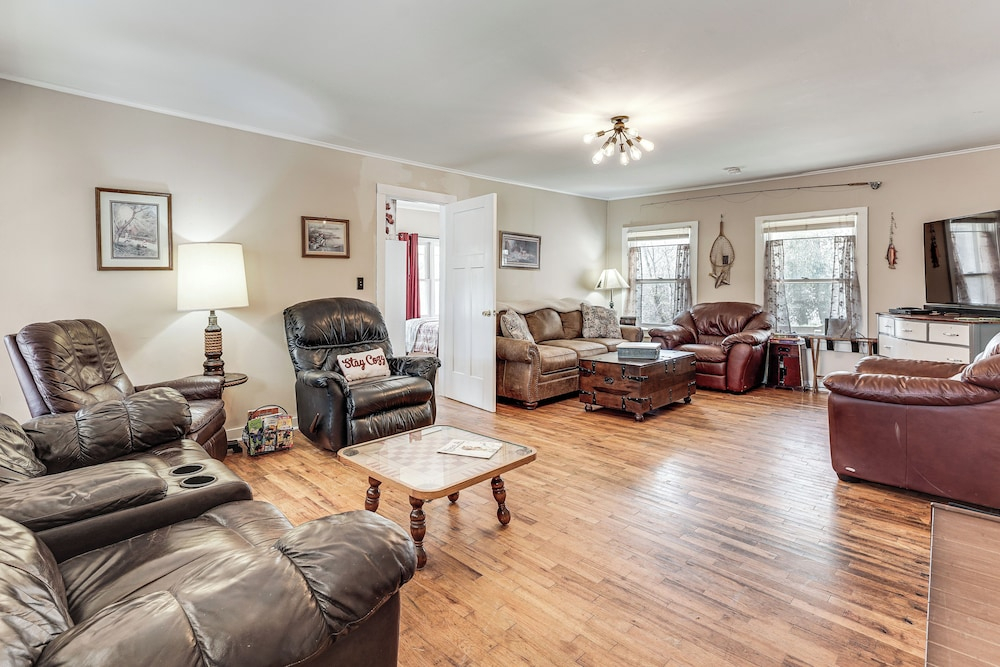 Rockaway Beach Home w/ Attached Dock Slip Included