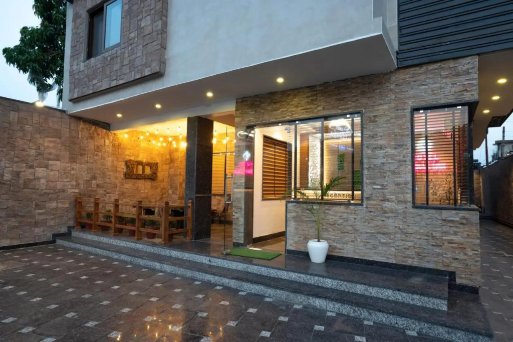 Hotel Gems Inn