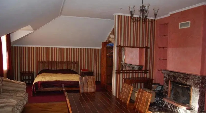 Grebenky Hotel