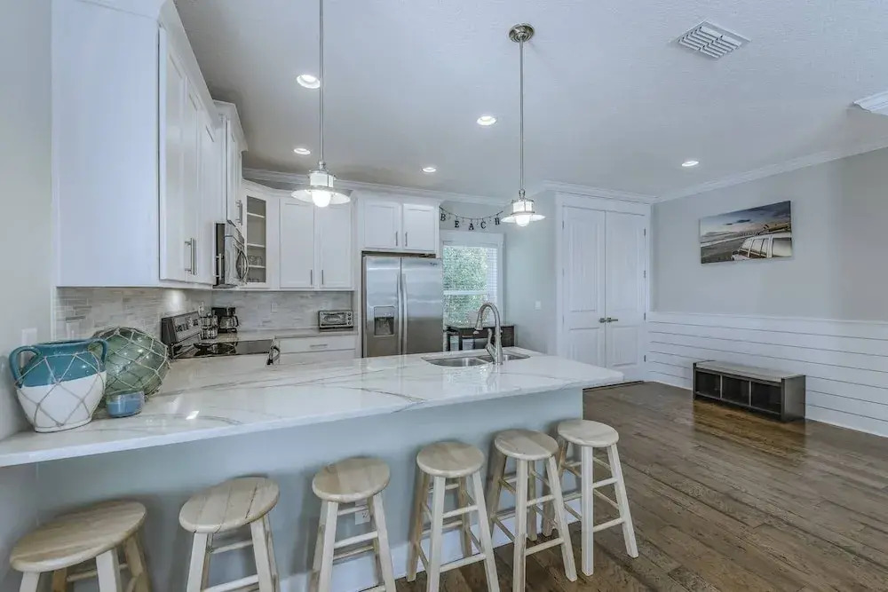 Oceanside Paradise - Ultra-modern Beach Townhouse
