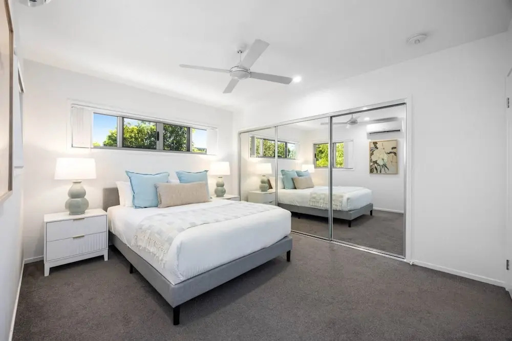Bright 3-bed Home With Private Courtyard