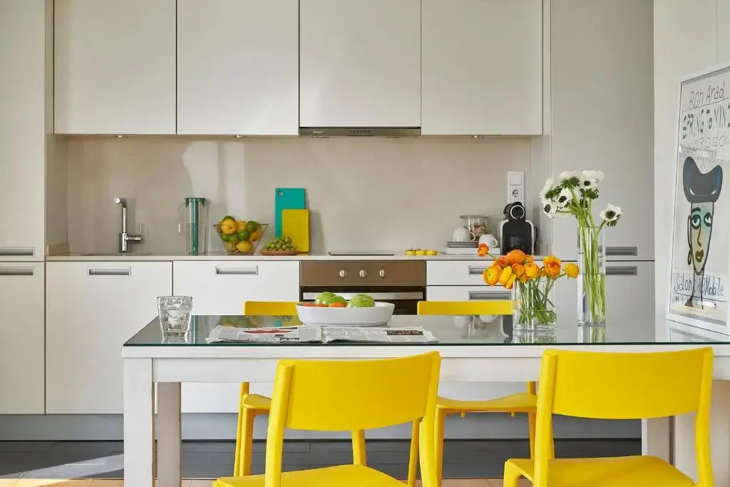 Lugaris Beach Apartments