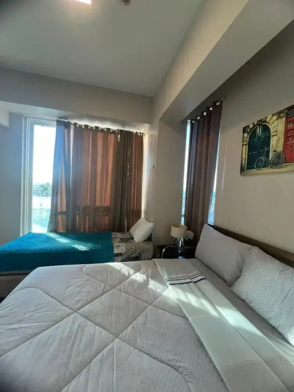 Condo Resort 1 Br by Rosenda B.