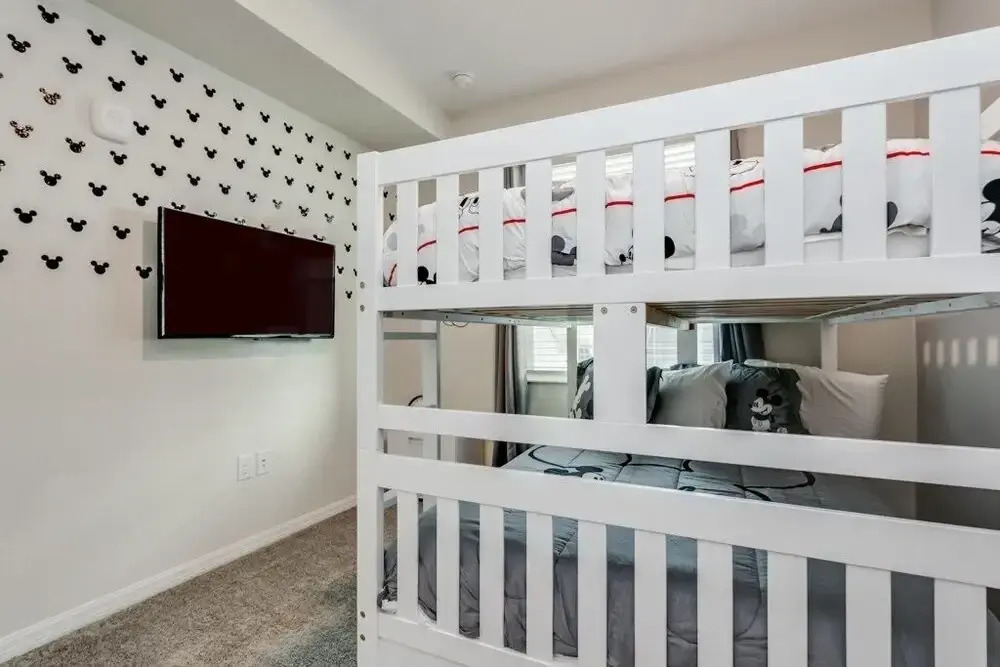 Amazing Story Lake Brand New Condo 2 Bedroom Townhouse by Redawning