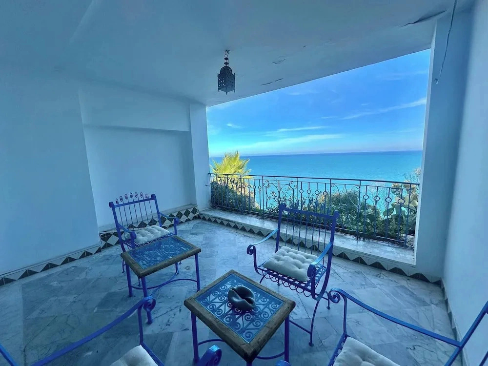 Cliff Apartment With sea View in Sidi Bou Saïd