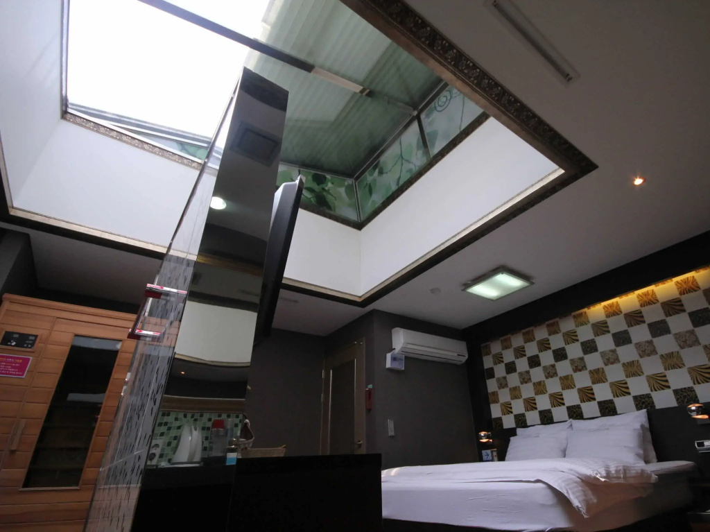 Sugar Hotel