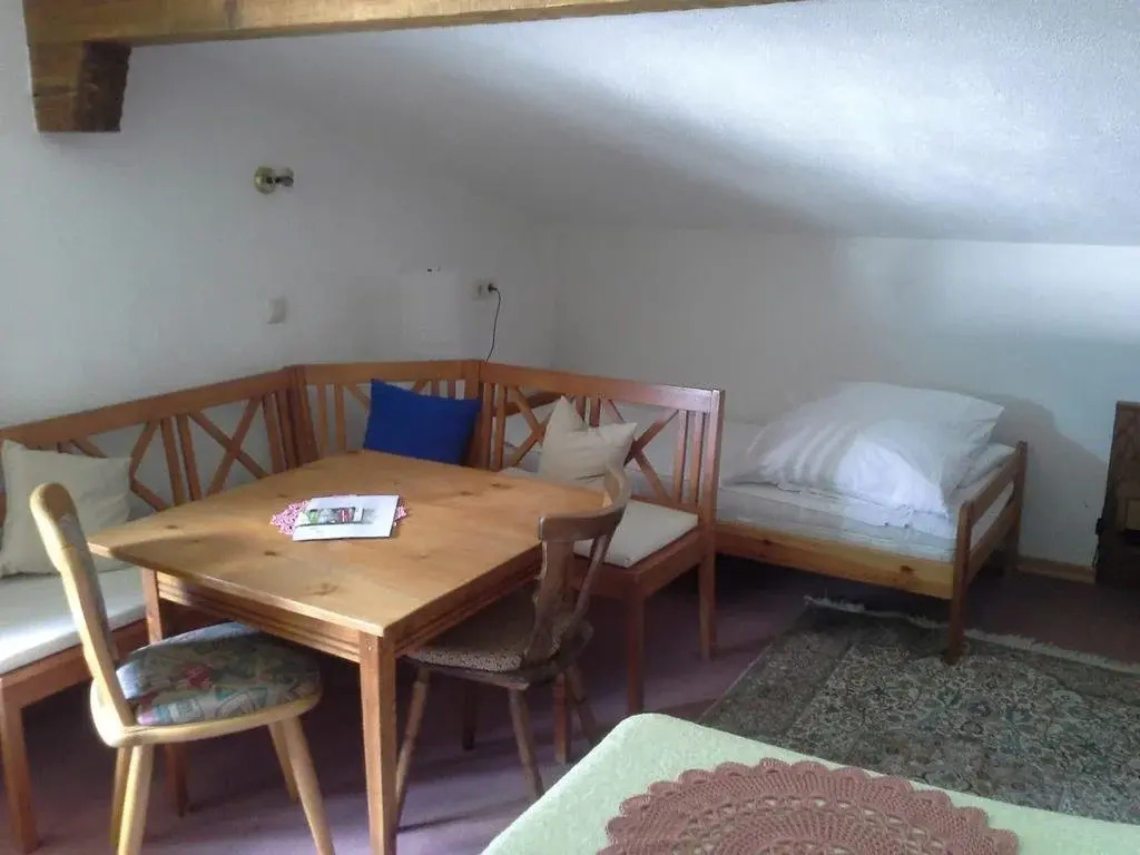 Pension & Ferienwohnungen Haus Edelweiß