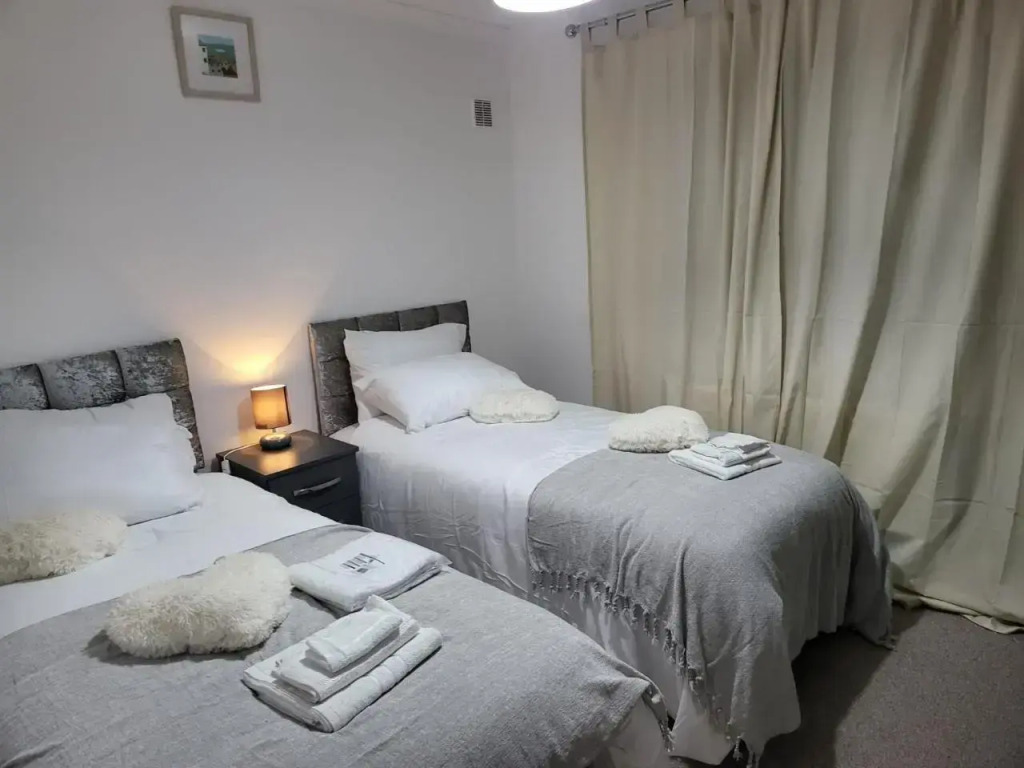 Newly refurbished 2bed bungalow, Bristol, UK