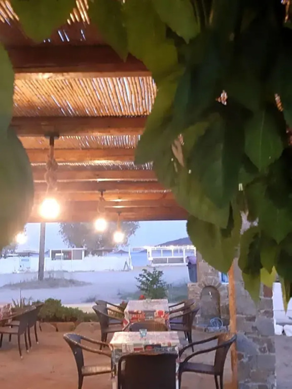 Isalos Rooms On The Beach