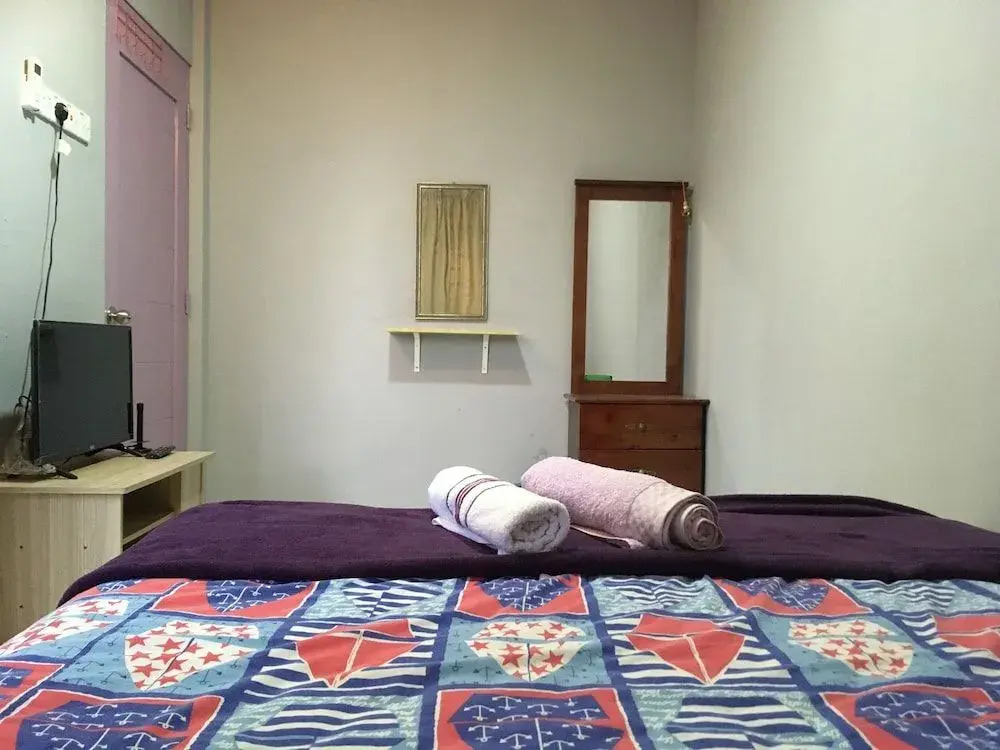 SPOT ON 89796 D'noor Budget Inn
