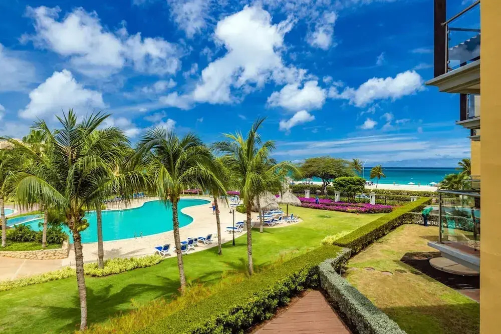 2BR 3BA Condo on Eagle Beach w Amazing Amenities