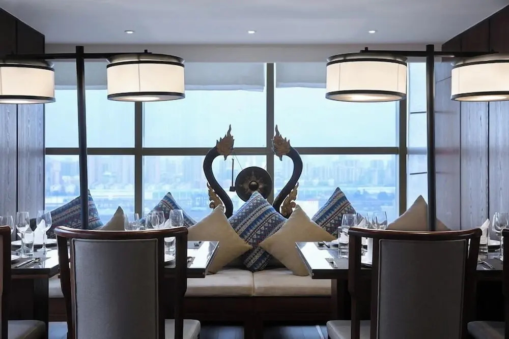 Zehe Hotel