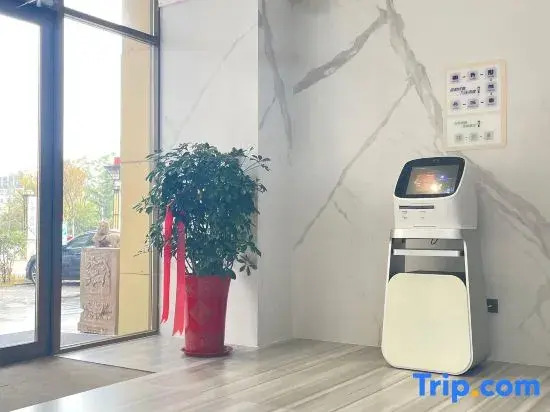 Tianxia Haojia Sunshine Smart Hotel (Weihai High-speed Railway Station Qingdao Middle Road)