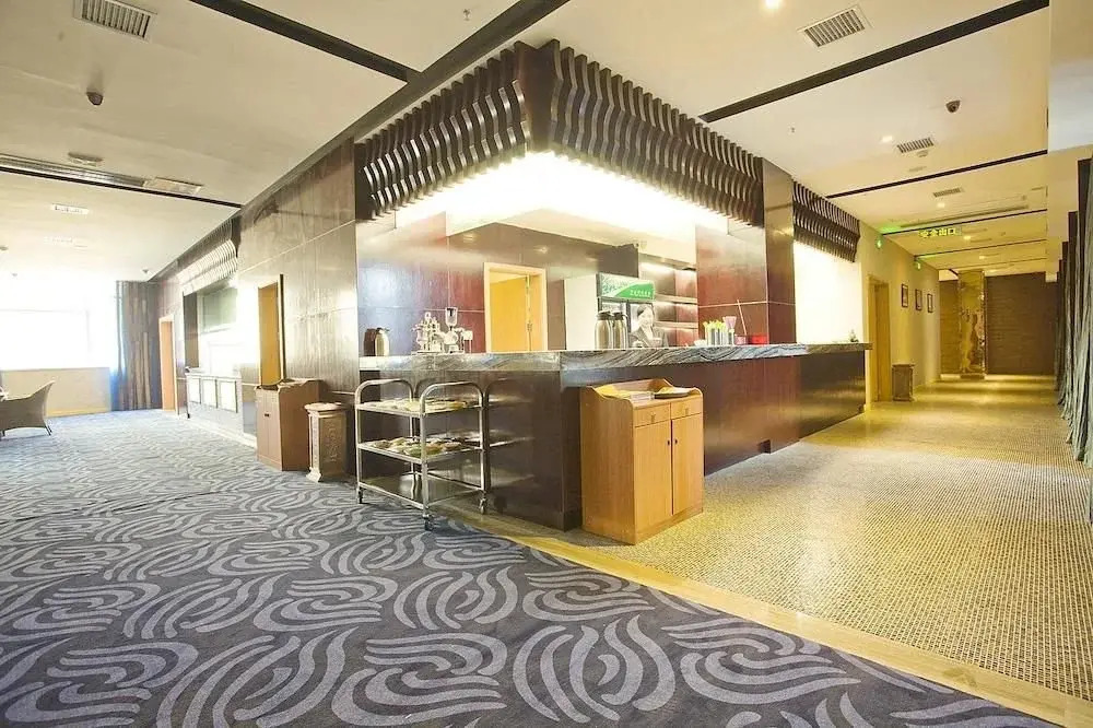 Miaozu Buyi Hotel