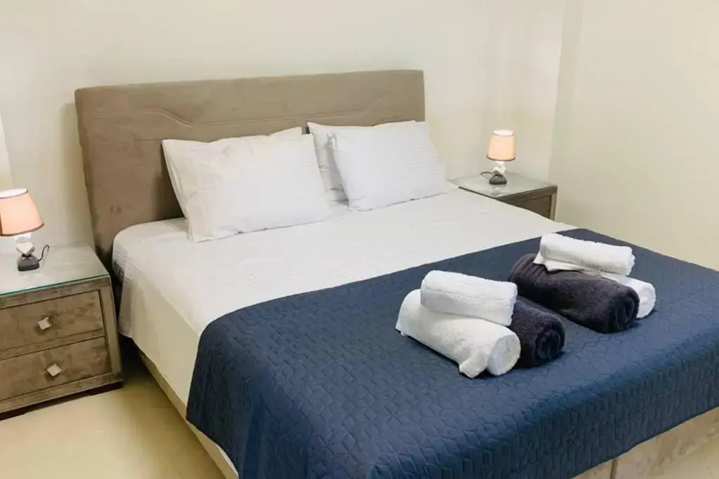AKROTIRI ELEGANT SUITE No1