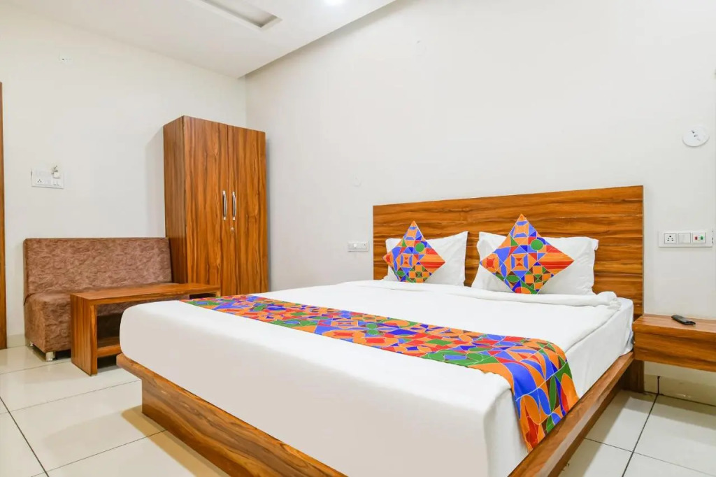 Hotel O Adiyogi Aura