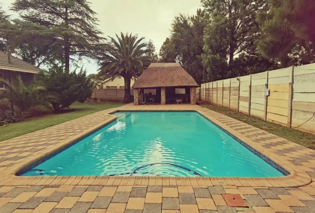 Monicas Premium Guesthouse