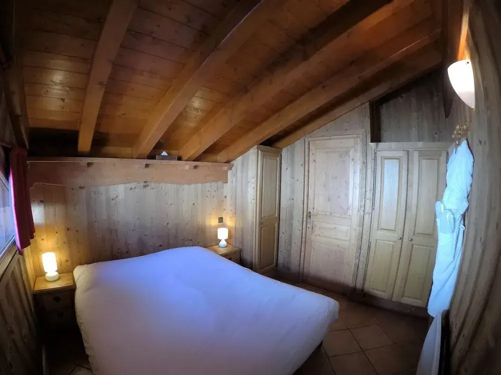 LIsatis Chalet Hotel