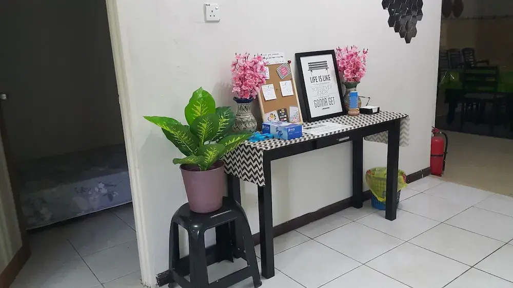 DHartamas Guesthouse