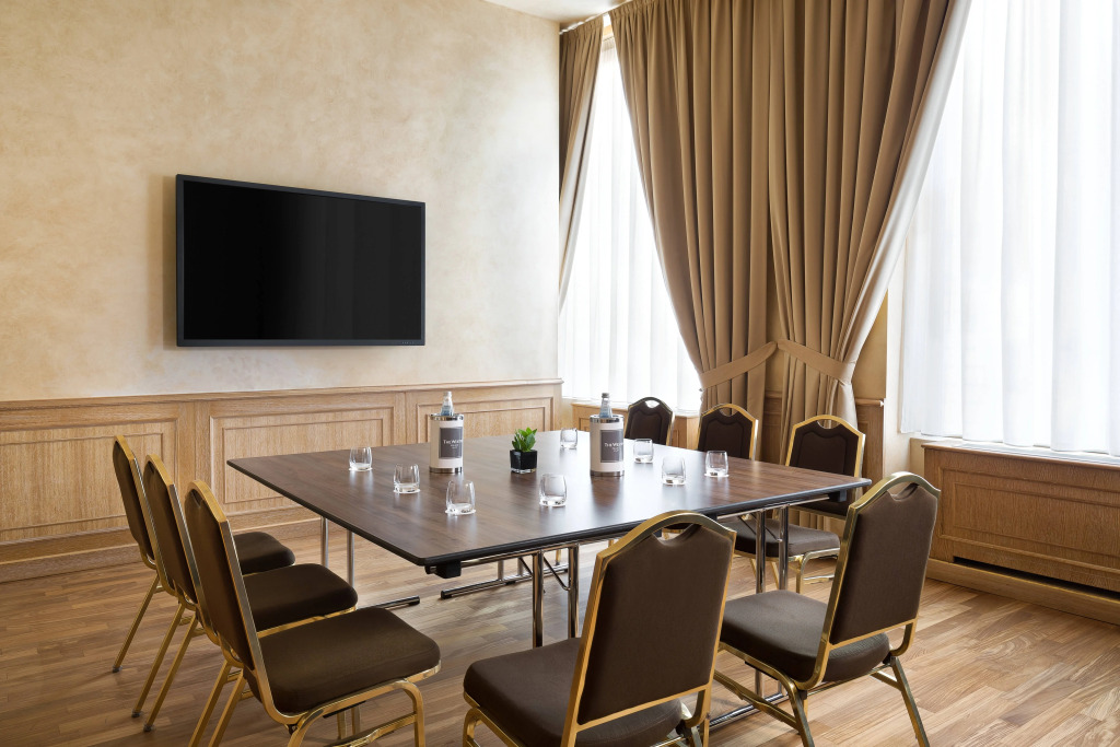 Отель The Westin Palace, Milan