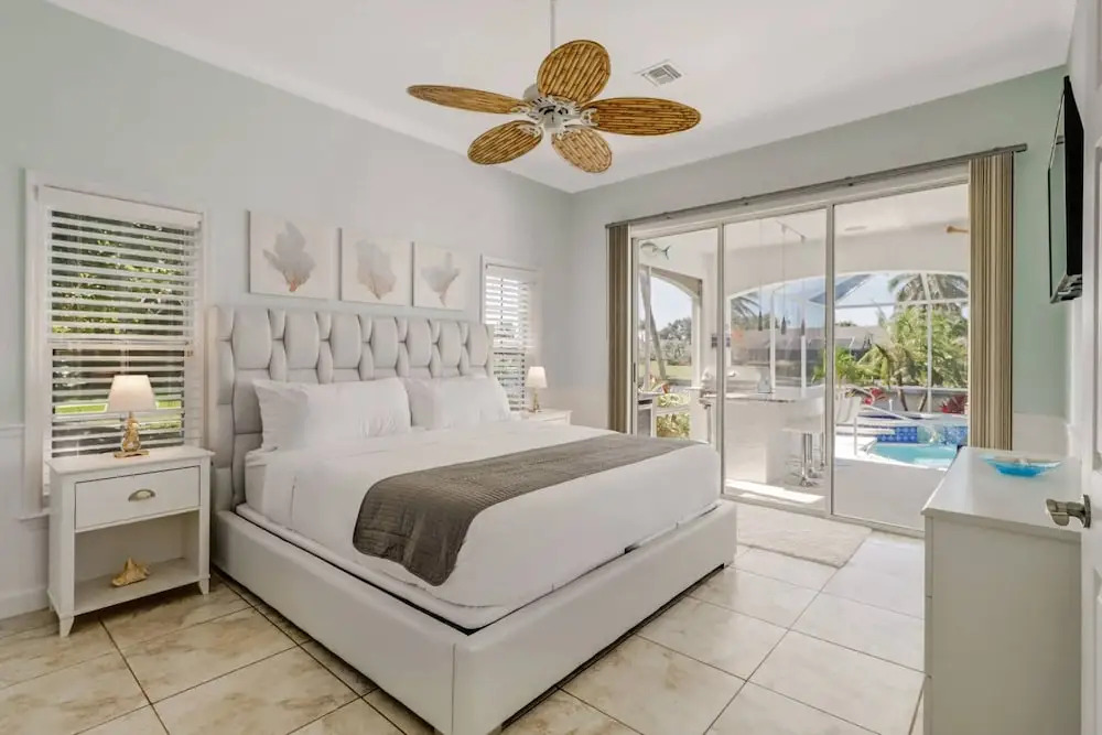 2203 Cape Coral Pkwy W