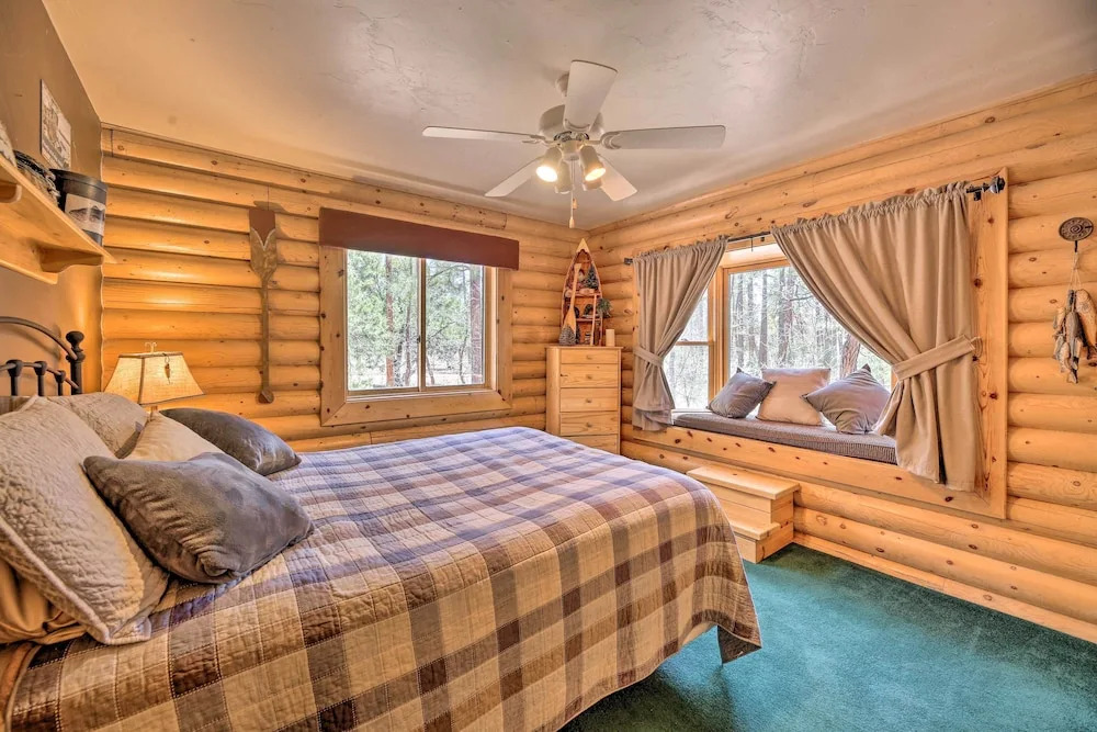 2-acre Cabin in Pinetop-lakeside w/ Fenced Yard