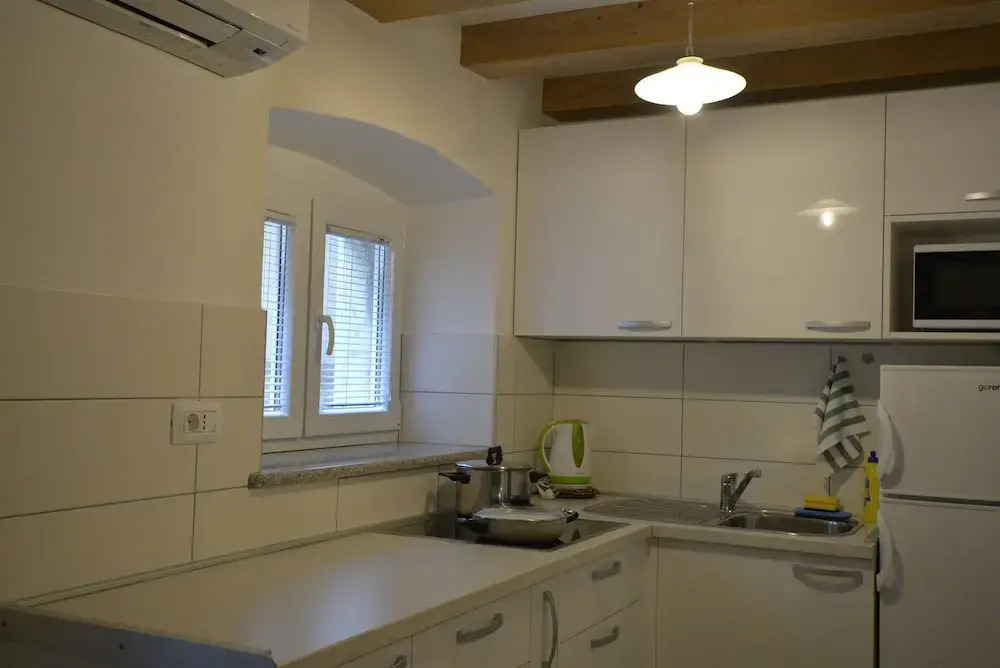 Apartments and Rooms Oliva