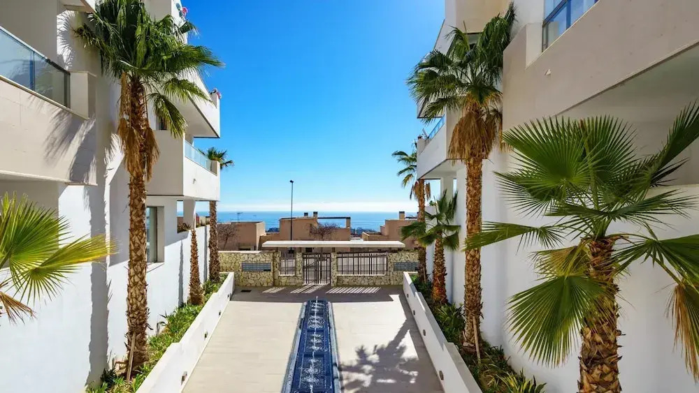 Top-floor Apartment With Pool Ref 20
