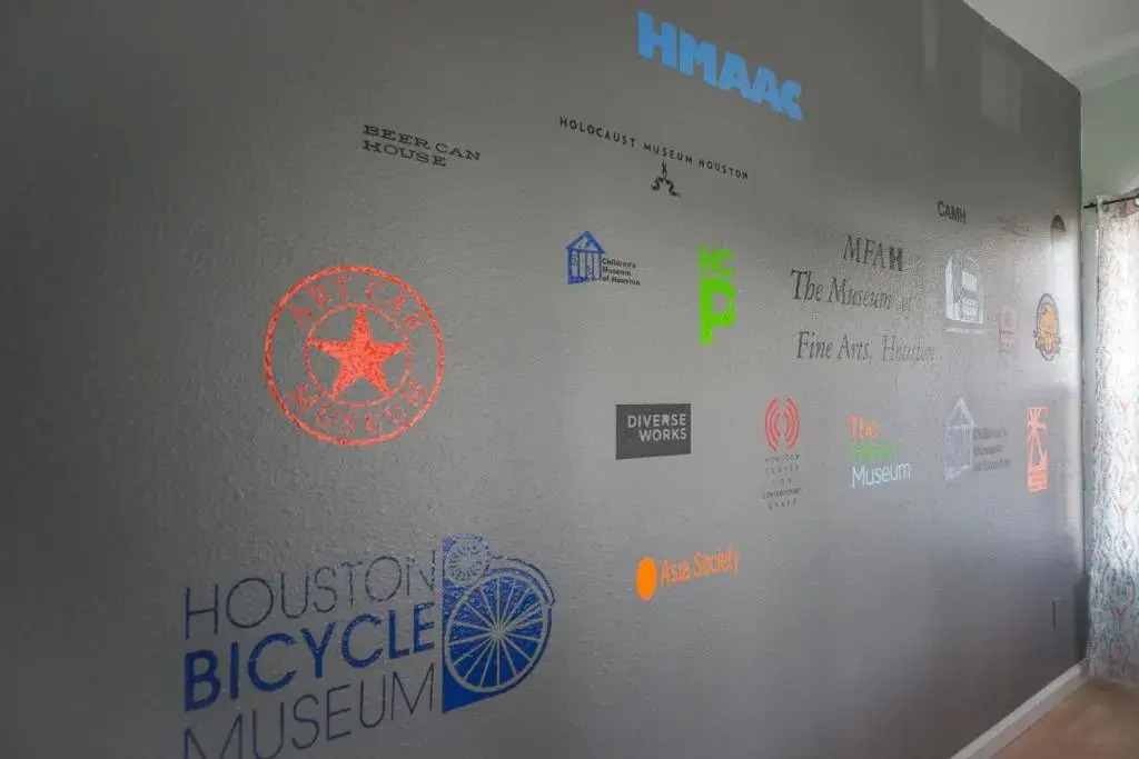 Wanderstay Houston Hostel