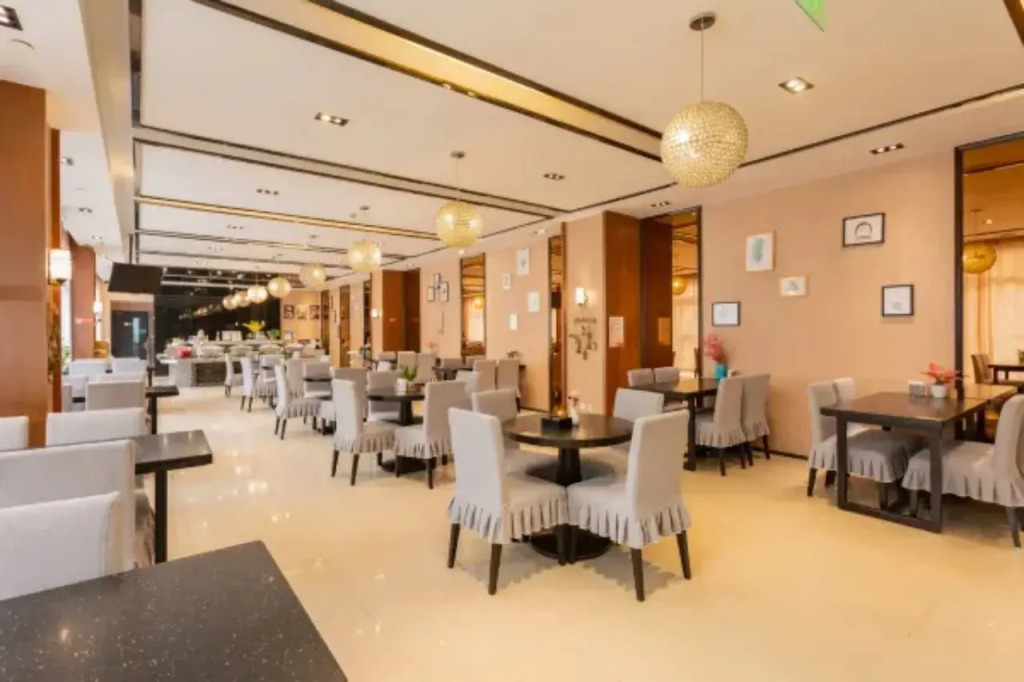 Jinjiang Inn Select Wuhan International Expo Center Maying Road Metro Station