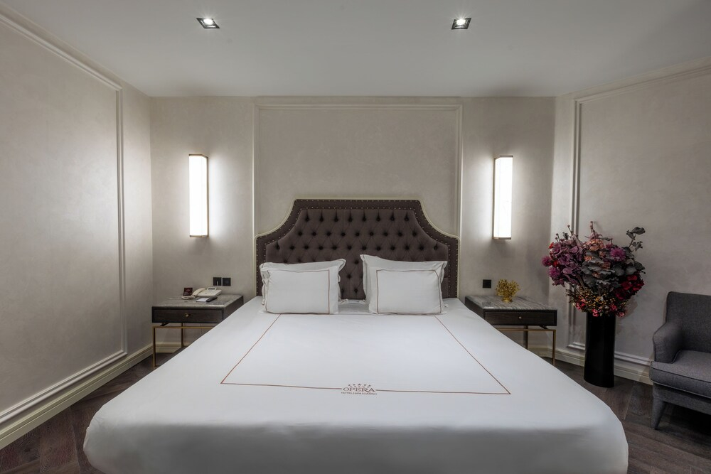 Grand Opera & Casino & Spa