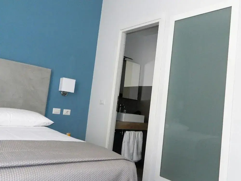 Eighty Four Rooms