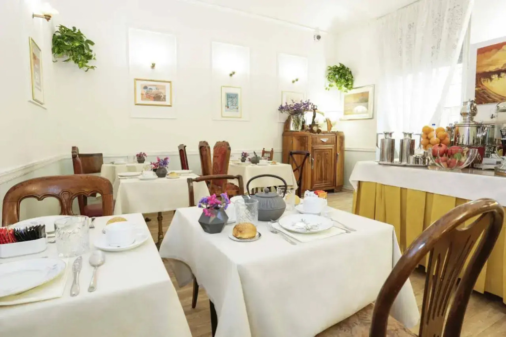 Angel Hotel