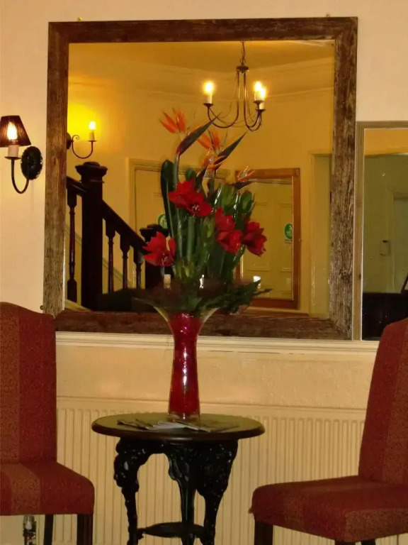 The Devils Punchbowl Hotel