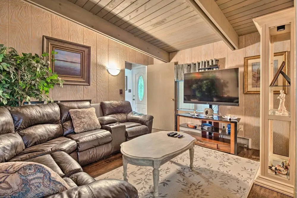 Waterfront House w/ Glacial Views - Near Downtown!