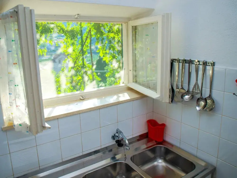 Apartment Postira Meri