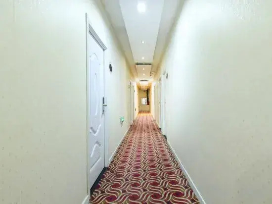 V8 Theme Hotel