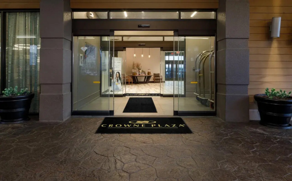 Crowne Plaza Memphis Downtown by IHG