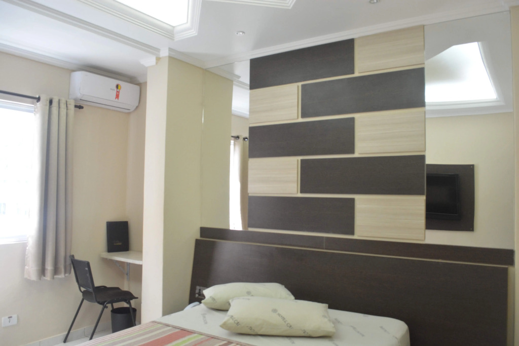 Hotel Calstar