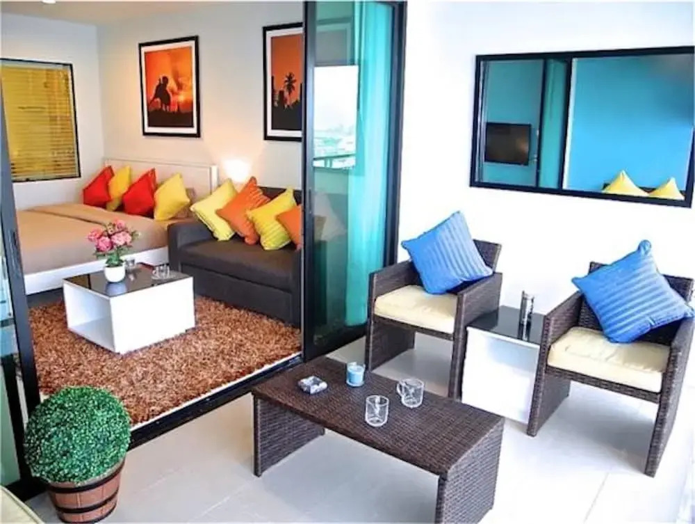 Bliss Patong Modern Studio