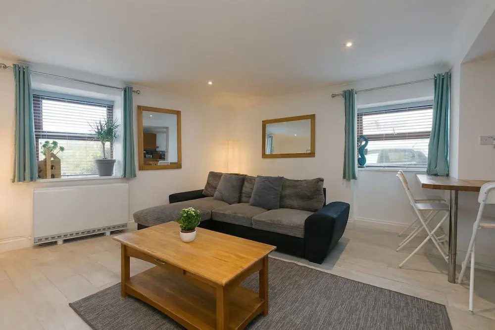 Ark Flats Apartment
