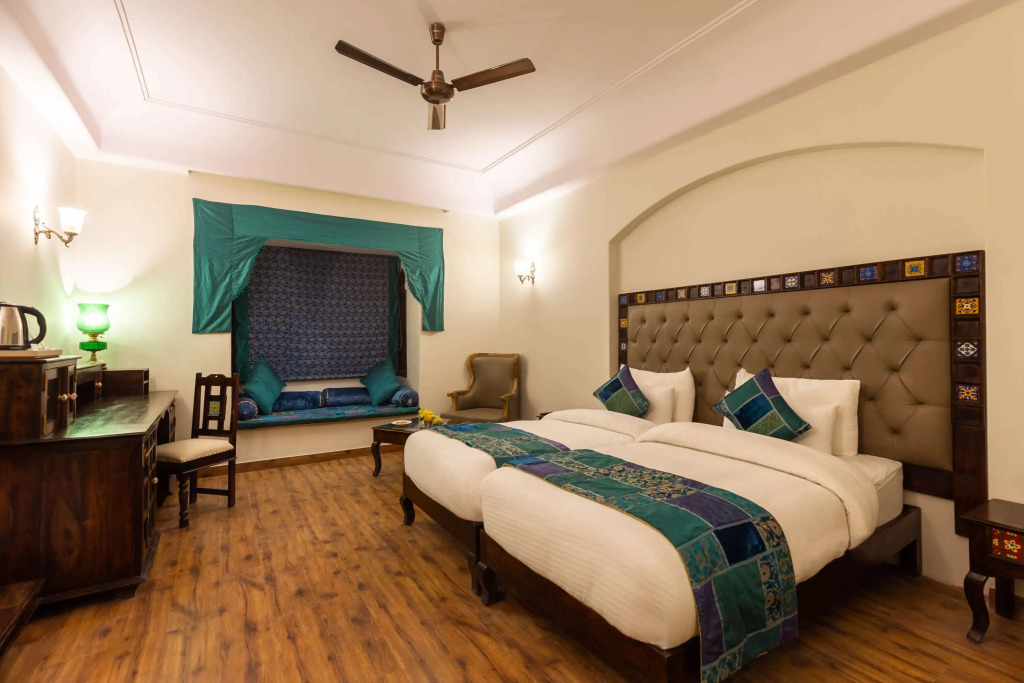 Sairafort Sarovar Portico