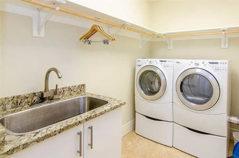 Turquoise Place 2405C - 3 Br condo by RedAwning
