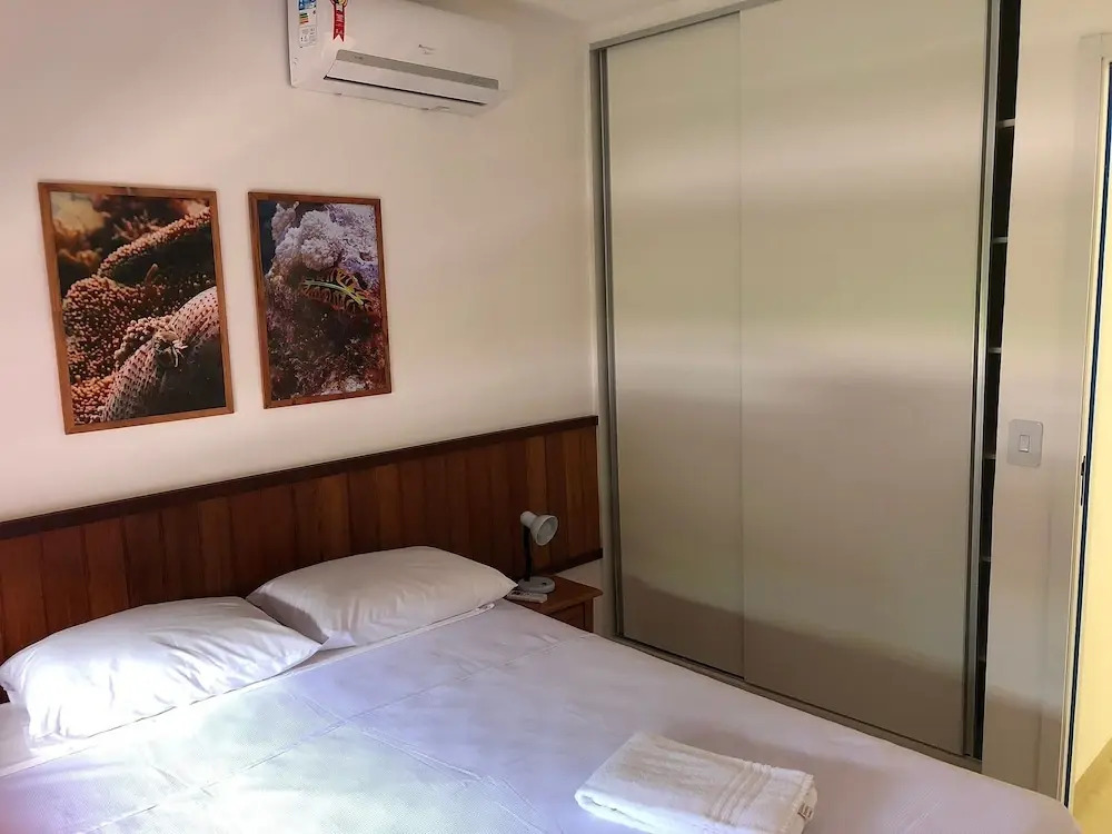Apartamento na região de Guarajuba