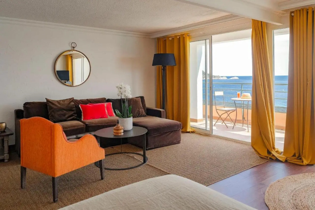 Surplage Hôtel Cavalière