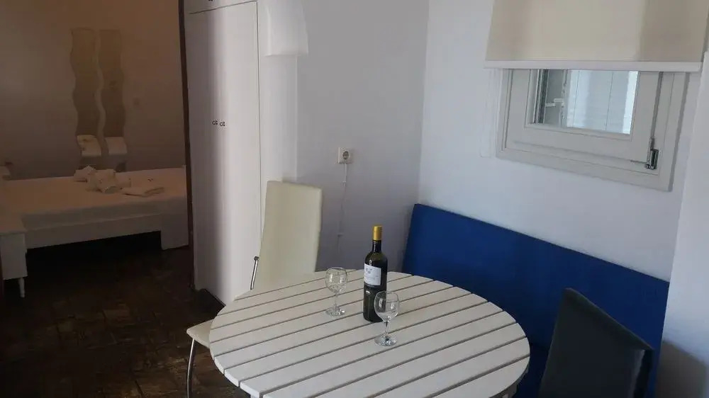 Mika Bungalows