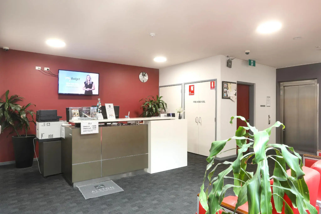 Alston Apartments Hotel