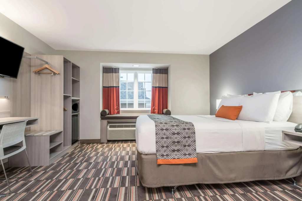Spark by Hilton Rochester South