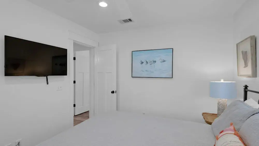 5 Minutes to the Beach; Old Florida Charm + Modern Upgrades